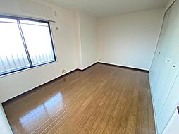 エトワール緑丘 4階4LDKのリビング/ダイニング