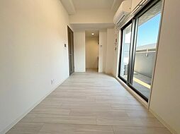 プレサンス東三国エンブレイス 9階ワンルームのリビング/ダイニング