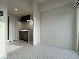 ファーストフィオーレ大阪ウエストウェルビング 8階ワンルームのリビング/ダイニング