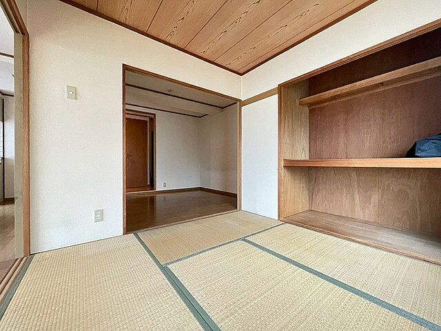 寝室