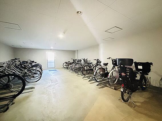 ≪駐輪場≫屋根...