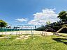 周辺：佐波公園広大なグラウンドのある公園です。ネットで周りを囲んでいるのでボール遊びができそうです。遊具も設置されているので、未就学児でも遊ぶことができます。 1180m