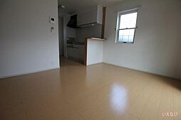 アルファ　スリー 1階1LDKのリビング/ダイニング