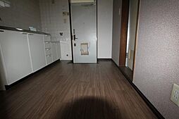 サンヒルズ尾道 2階1Kのリビング/ダイニング