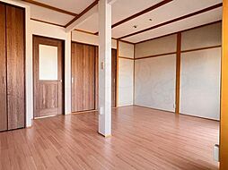 アイランド箕面 201 2階1LDKのリビング/ダイニング