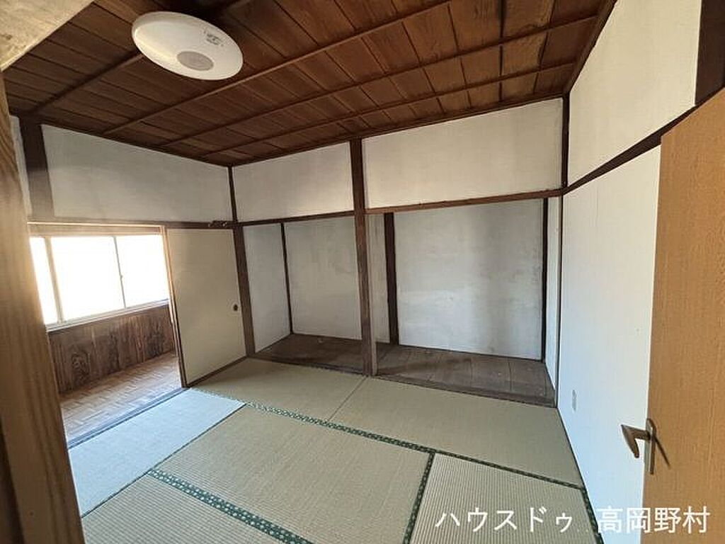 detached 富山県高岡市横田町2丁目