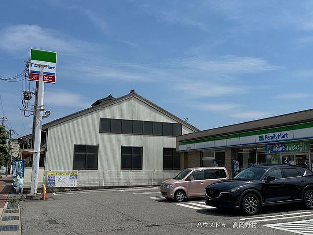 detached 富山県高岡市横田町2丁目
