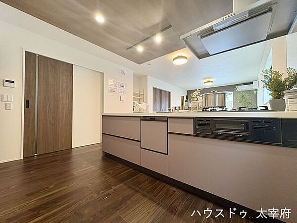 キッチンを拡大表示