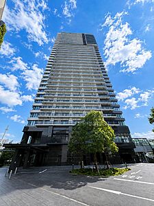 外観:総戸数1539戸の超高層免振トリプルタワーレジデンス 外観:総戸数1539戸の超高層免振トリプルタワーレジデンス