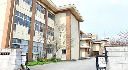 沼津市立第一小学校 670m