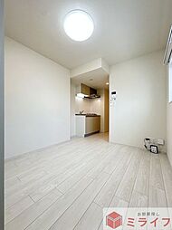 The Crest 1階1DKのリビング/ダイニング