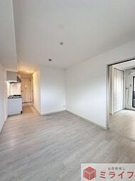 セレニティ加美南A棟 2階1LDKのリビング/ダイニング