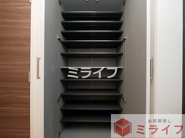 収納