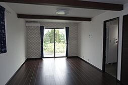 リズタウン大津 B-1 3LDKのリビング/ダイニング