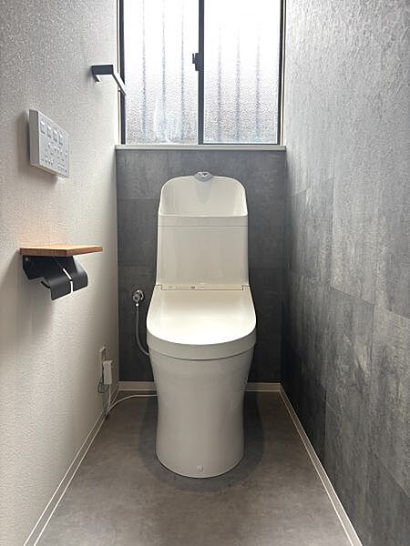トイレを拡大表示