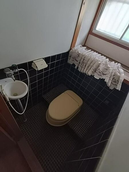 トイレを拡大表示