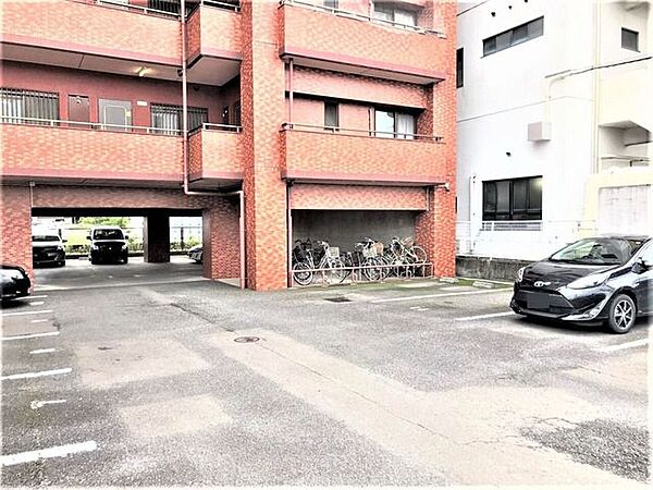 駐車場を拡大表示