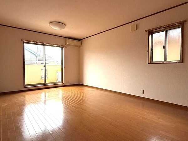 洋室を拡大表示