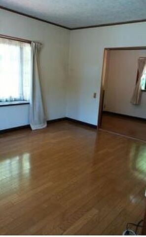 室内 三原市本郷北2丁目