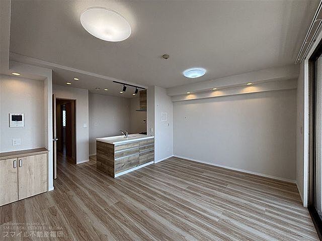 リビング/ダイニング サンリヤン花畑I 13階/-