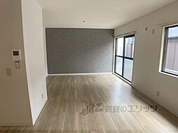 近鉄橿原線 新ノ口駅 徒歩5分の賃貸アパート 1階2LDKのリビング/ダイニング