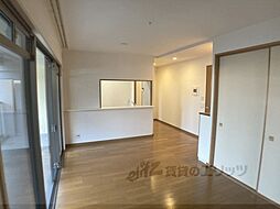 近鉄大阪線 大和八木駅 徒歩8分の賃貸マンション 1階4LDKのリビング/ダイニング