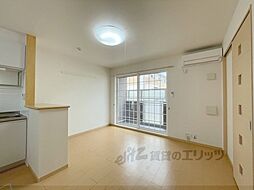 近鉄橿原線 田原本駅 徒歩9分の賃貸アパート 1階ワンルームのリビング/ダイニング