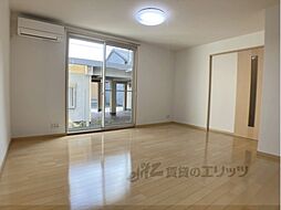 近鉄橿原線 田原本駅 徒歩5分の賃貸アパート 1階1LDKのリビング/ダイニング