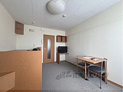 レオパレスクリオネ 104 1階1Kのリビング/ダイニング