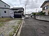 外観：前面道路を撮影