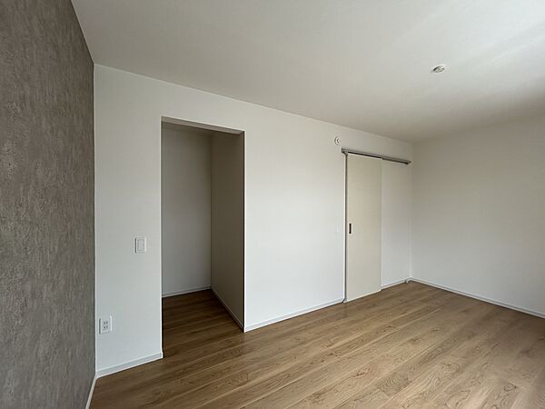 洋室を拡大表示