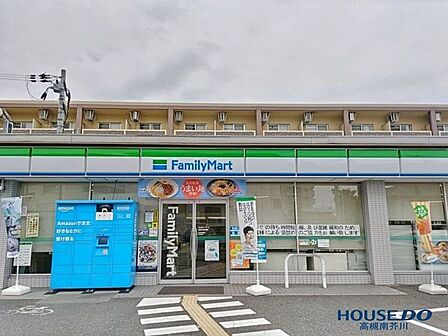 ファミリーマート 高槻古曽部店 50m