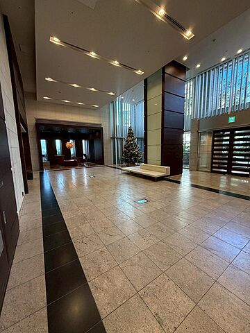 エントランス グランドターミナルタワー本八幡 37階/-