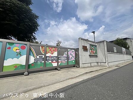 八戸ノ里幼稚園 930m
