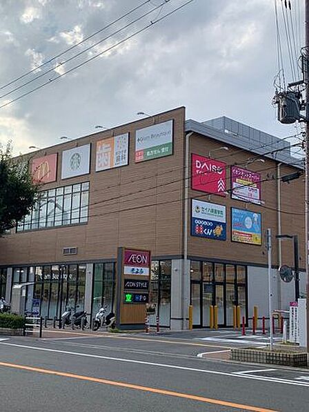 イオンそよら新金岡営業時間8：00～23：00 970m