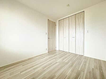 洋室（5.3帖）