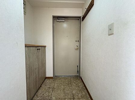 シューズBOX備え付でスッキリした玄関を保てます。