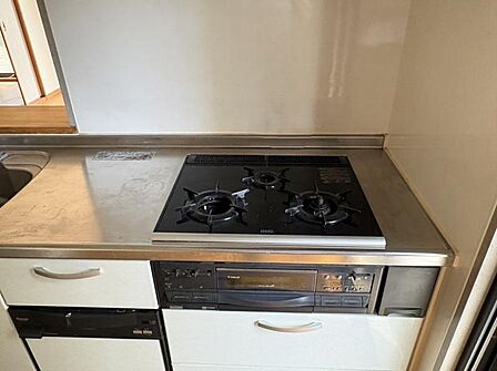 3口コンロなのでお料理も効率よく作れます！