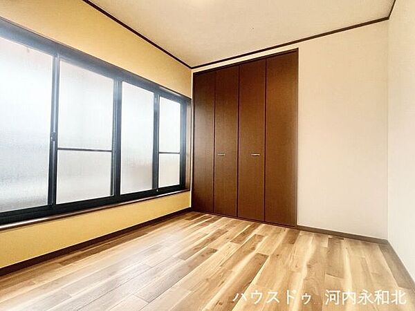 洋室を拡大表示