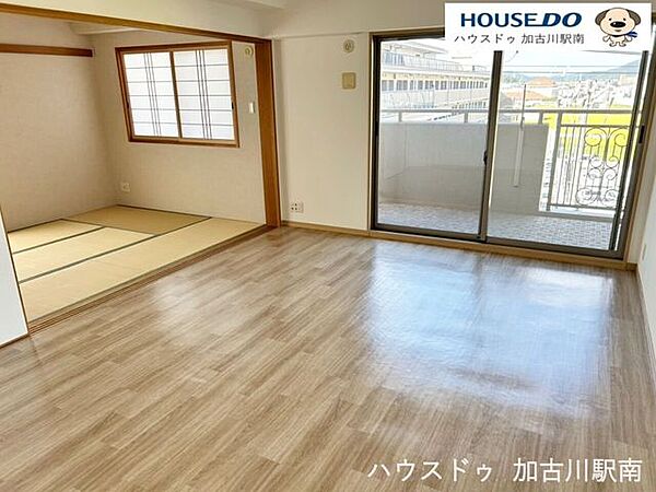 リビング/ダイニングを拡大表示