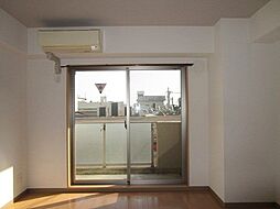 コクリコ富田 2階ワンルームのリビング/ダイニング