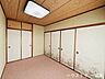 和室：≪6帖≫※居住中につき室内をCGにてもの消しをしたものです。天袋付きで収納力をしっかり確保。普段使わない物もすっきり収まり、空間を広く使えます。