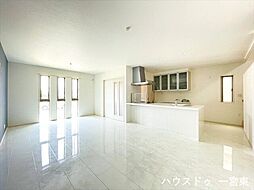 一宮市多加木5丁目 リビング