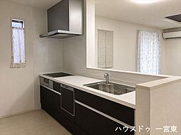 一宮市木曽川町三ツ法寺字村西:キッチン