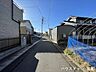 外観：西側幅員約2.6mの前面道路です。セットバックが必要な道路となります。大型車が入ってこれないので、騒音などの心配はありません。