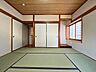和室：1階和室6帖は窓の障子が和の雰囲気を高め、直射日光を和らげ落ち着いた雰囲気です（2026年1月8日　撮影）