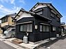 外観：19.5帖のLDKと全居室6帖以上のゆとりあるひろさが魅力的な物件です。※実際の写真に塗装後をCG合成したものです。
