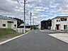 外観：前面道路含む現地写真