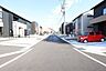 外観：前面道路含む現地写真