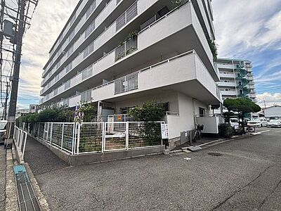 外観:落ち着いた色調のスタイリッシュな外観です 外観:落ち着いた色調のスタイリッシュな外観です